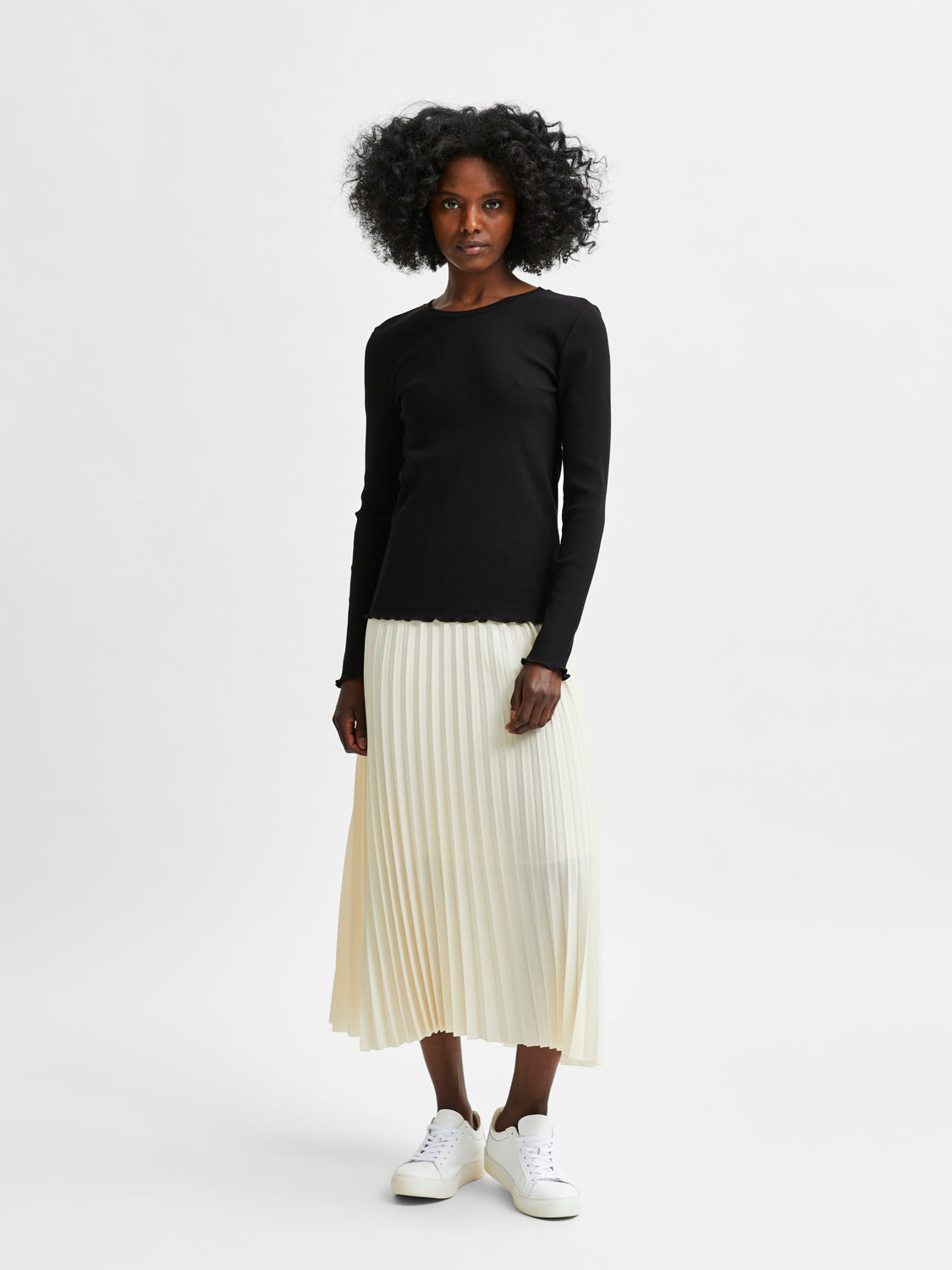 SELECTED FEMME - ANNA LS T-SKJORTE - SORT